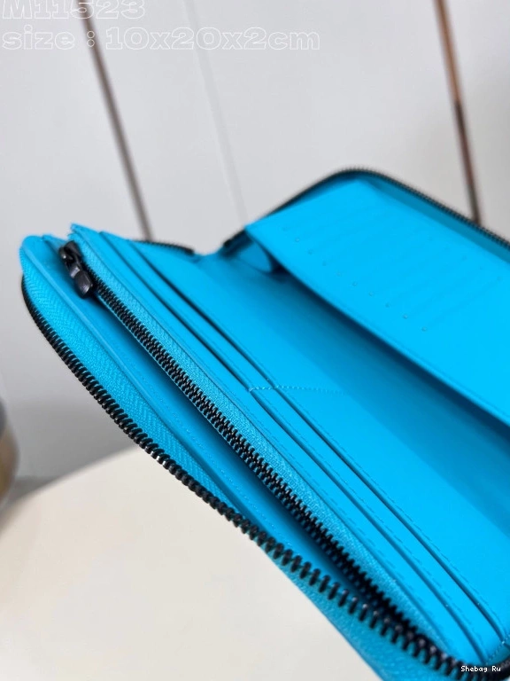 VUITTON cm ZIPPY LOUIS WALLET-10*20*2 0729